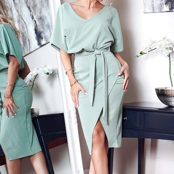 Cocktail Dress - Picture 1 of 4